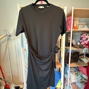 Vince Black Tie-Waist Midi Dress size  Small pre loved